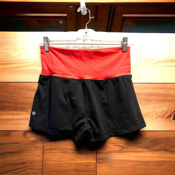 Lululemon Athletica Black/Red Lined Shorts with Built in Panties Size 4 - Picture 2 of 3